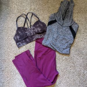 Athletic leggings, sports bra and shirt bundle